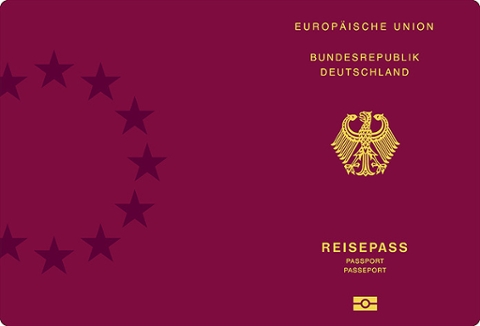 Dieses Foto zeigt ein Muster des Einbands des Reisepasses, bordeauxrote Vorder- und R&uuml;ckseite mit Bundesadler, Beschriftung und EU-Flagge